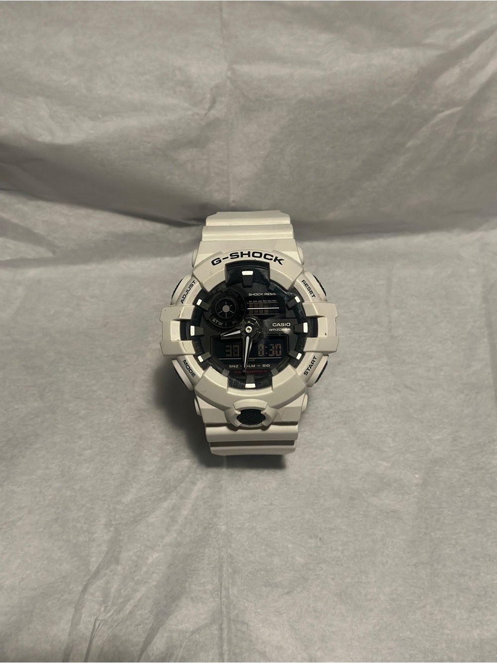 G-Shock White and Black Digital-Analog Sport Watch